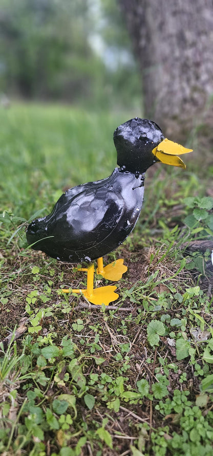 Reclaimed Metal Duck Figurine, Baby Duck Sculpture, Metal Duck Decor, Eco-Friendly Duck Art, Animal Sculpture, Yard art