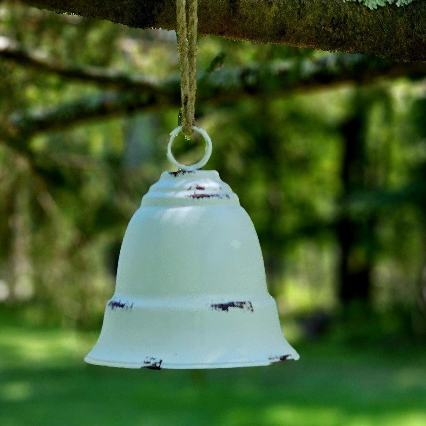 Red/White Metal Christmas Bell, Distressed Rustic Bell, Holiday Decoration, Winter Home Decor, Seasonal Decor