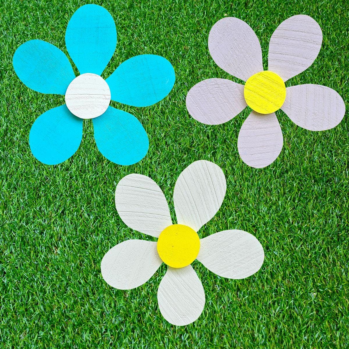 Rustic Wood Flower, Fence Flower Decor, Door Decor, Nature Inspired Decor, Home Decoration, Wooden Flower Art